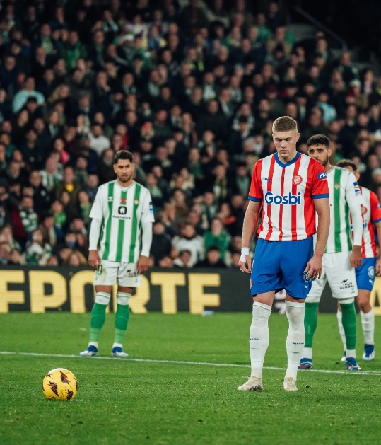  皇马客场挑战阿拉维斯欲重返西甲巅峰