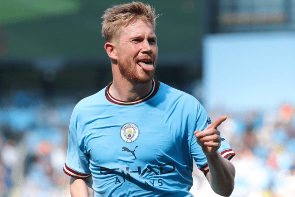  足坛90后天赋最高的中场球员是谁？