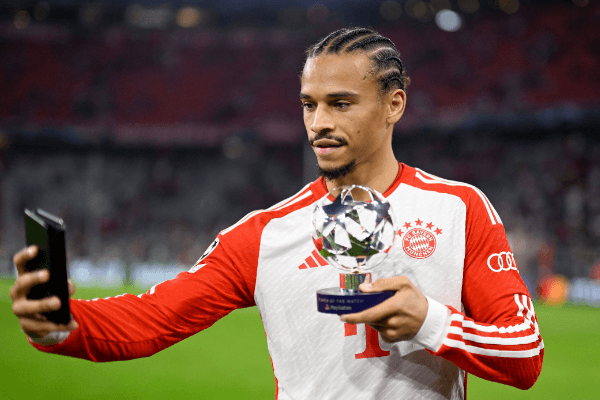  萨内力挺孔帕尼并期待其在拜仁执教的成功