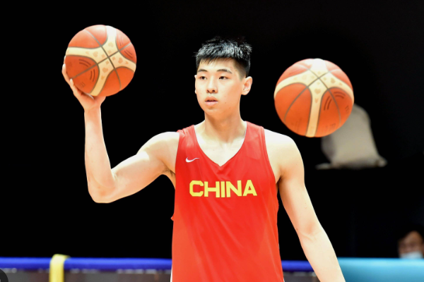  崔永熙的母亲是韩国人吗？