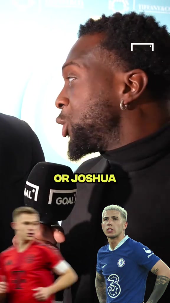  中场球员二选一网友萨内蒂是真爱自己的祖国